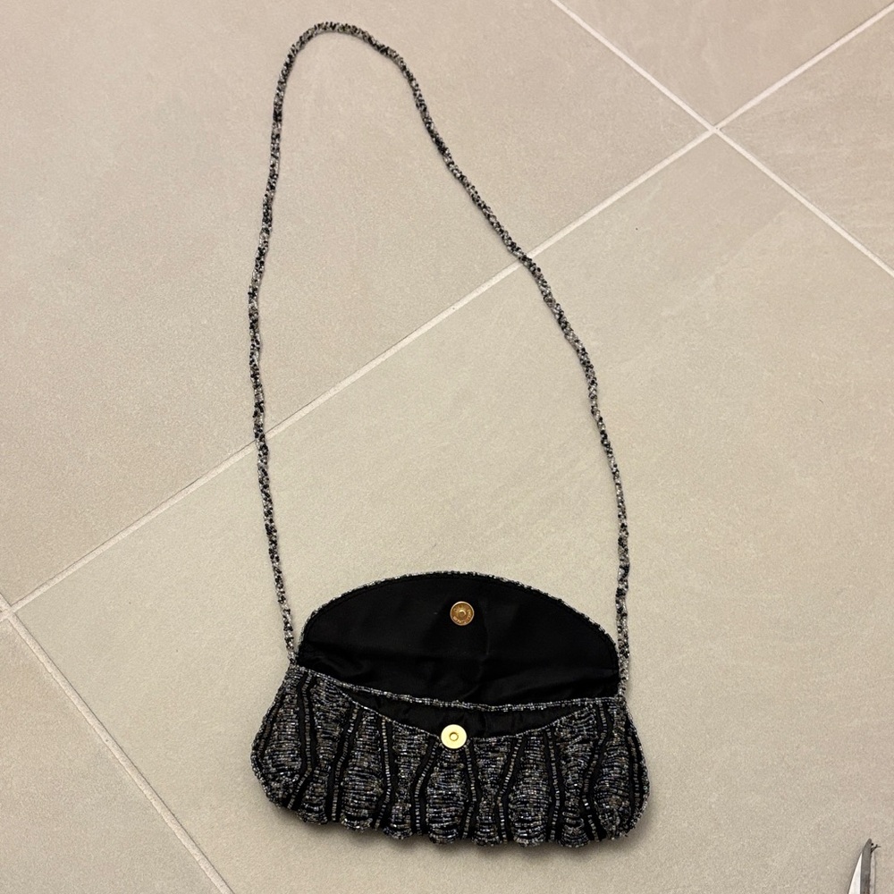 👜 Valerie Stevens Vintage 90s Beaded Crossbody Bag – Long Strap Evening Purse - Picture 7 of 11